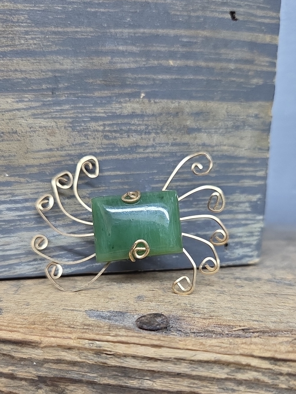 Vintage Handmade Wire-Wrapped Green Jade/Adventurine Brooch Pin